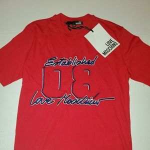 Love♥️ Moschino tshirt